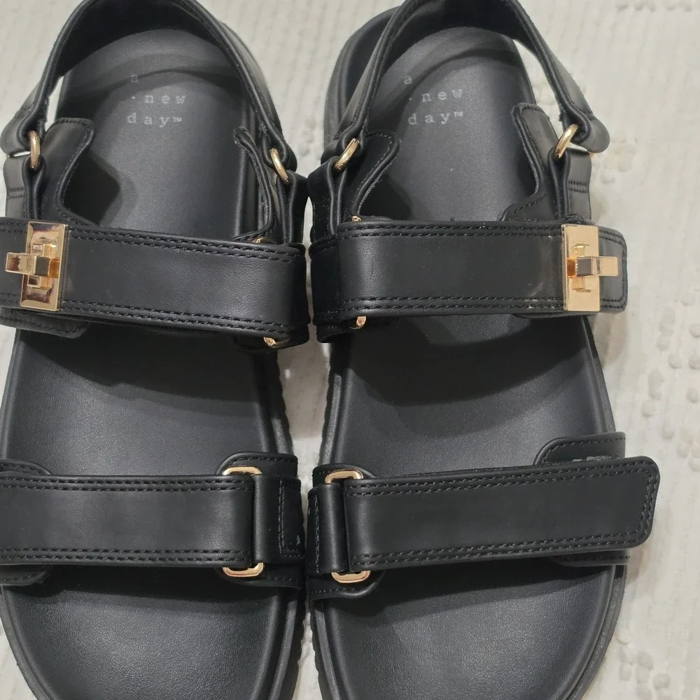 A New Day‎ Jonie Footbed Womens Sandals Comfort Style Versatile Size 7.5